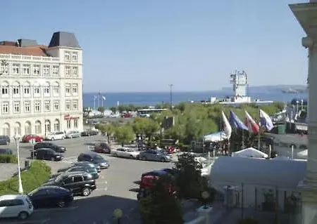 Hotel Paris 2*